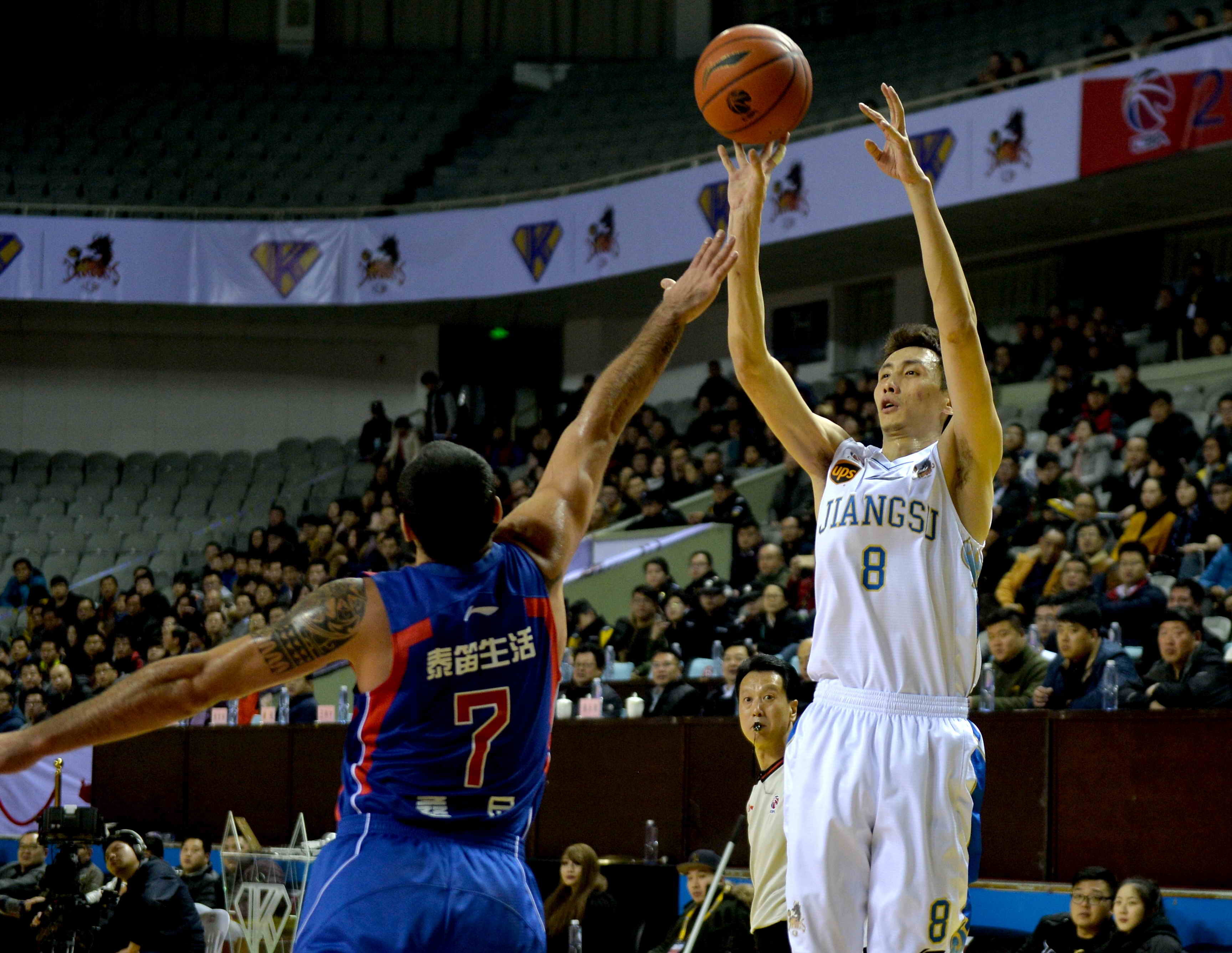 是他不懈努 是他不懈努